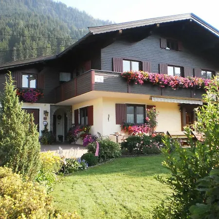 Haus Niedermoser Guest house *